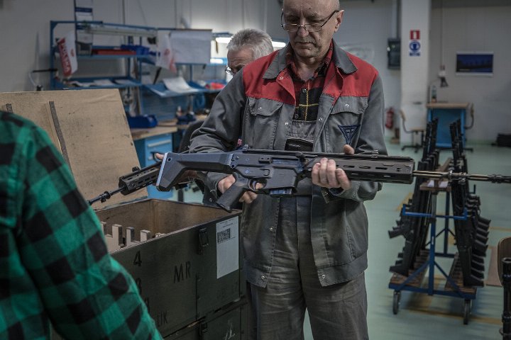 Kolejna dostawa karabinków MSBS GROT