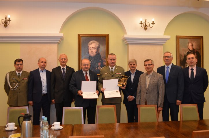 Nagroda fundacji „Promilitaria XXI” dla Fabryki Broni i Wojskowej Akademii Technicznej