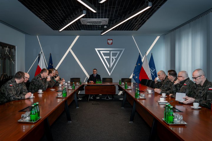 Wizyta przyszłych attaché obrony w Fabryce Broni 