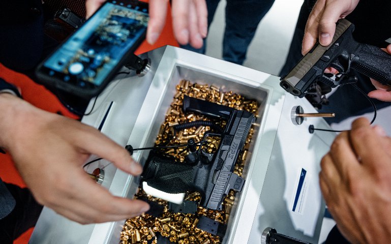 Premiera najnowszego produktu Fabryki Broni za oceanem